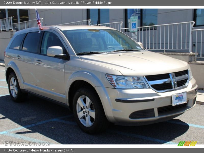 Light Sandstone Metallic / Pastel Pebble Beige 2009 Dodge Journey SXT