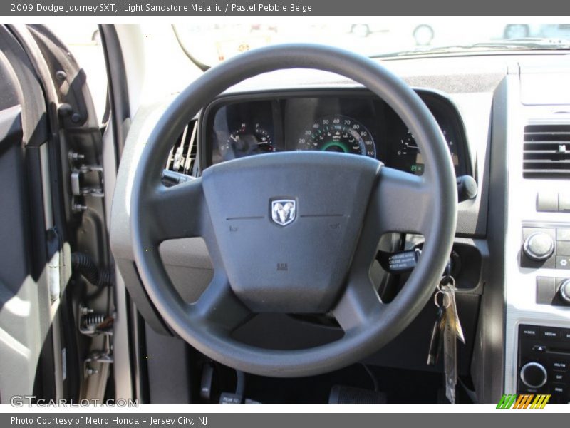 Light Sandstone Metallic / Pastel Pebble Beige 2009 Dodge Journey SXT
