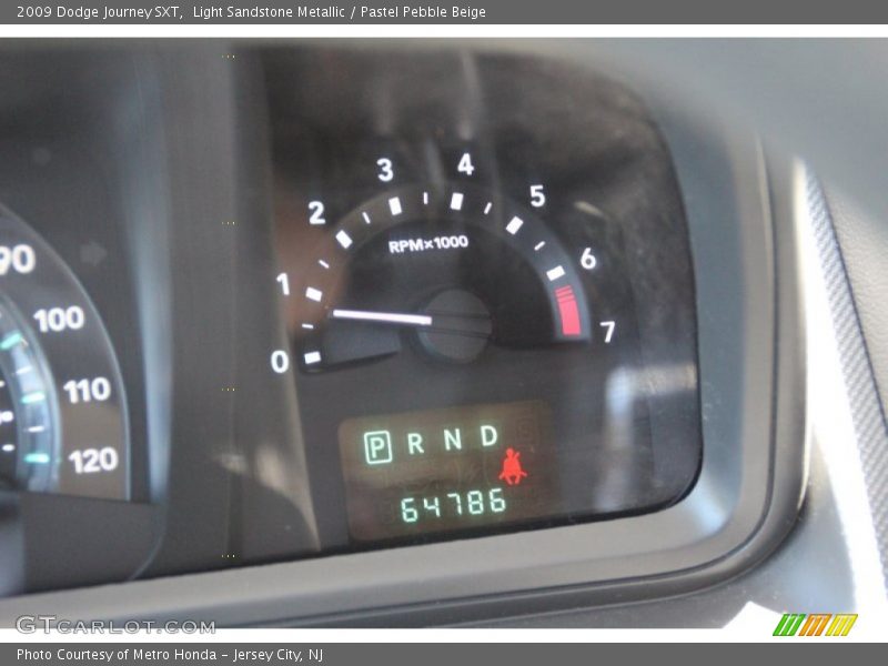 Light Sandstone Metallic / Pastel Pebble Beige 2009 Dodge Journey SXT