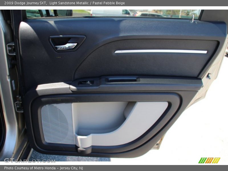 Light Sandstone Metallic / Pastel Pebble Beige 2009 Dodge Journey SXT