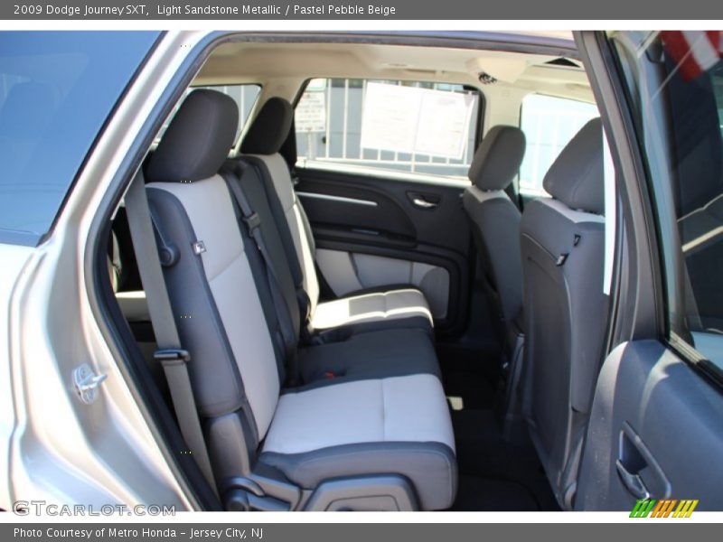 Light Sandstone Metallic / Pastel Pebble Beige 2009 Dodge Journey SXT