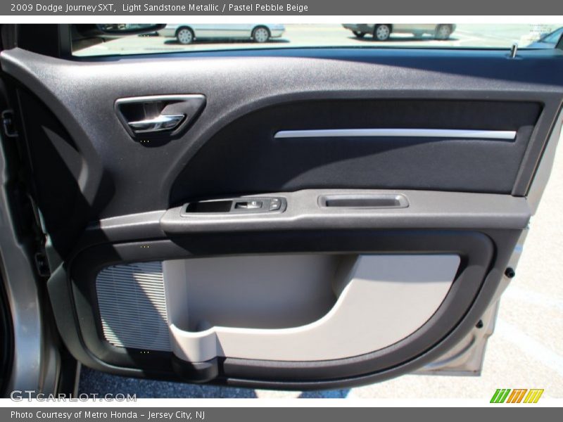 Light Sandstone Metallic / Pastel Pebble Beige 2009 Dodge Journey SXT