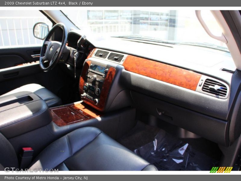 Black / Ebony 2009 Chevrolet Suburban LTZ 4x4