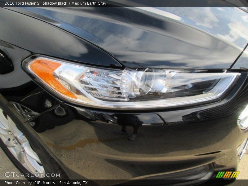 Shadow Black / Medium Earth Gray 2016 Ford Fusion S