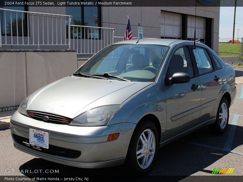 Light Tundra Metallic / Medium Parchment 2004 Ford Focus ZTS Sedan