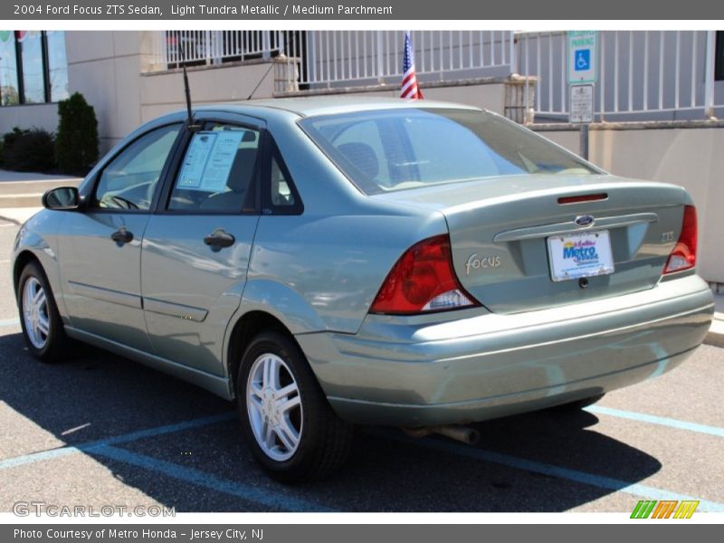 Light Tundra Metallic / Medium Parchment 2004 Ford Focus ZTS Sedan