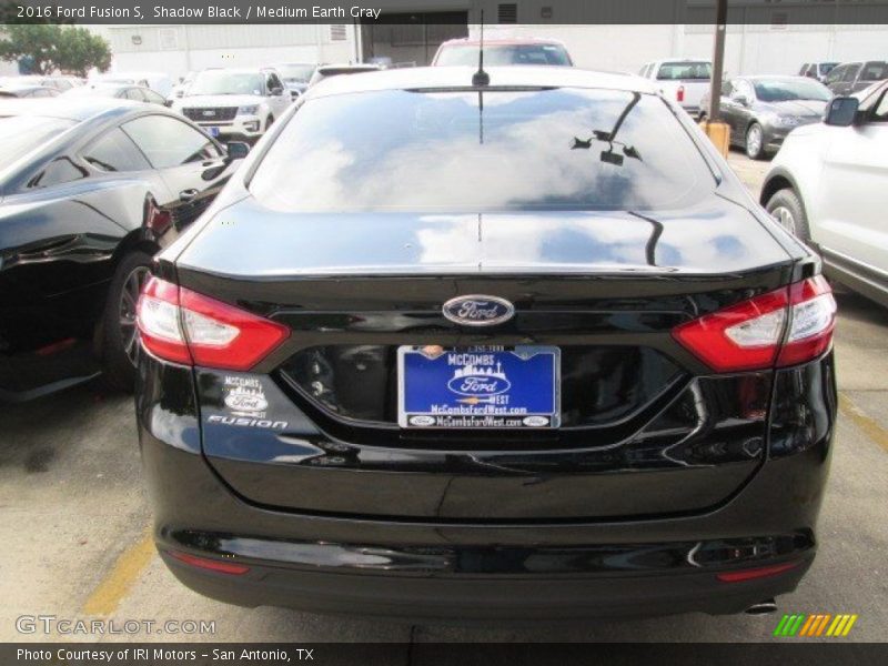 Shadow Black / Medium Earth Gray 2016 Ford Fusion S