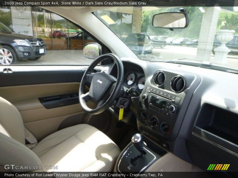 Stone White / Dark Slate Gray/Medium Slate Gray 2009 Jeep Compass Sport 4x4