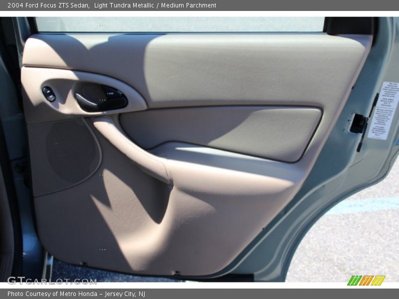 Light Tundra Metallic / Medium Parchment 2004 Ford Focus ZTS Sedan