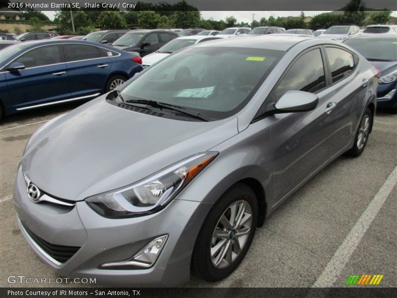 Shale Gray / Gray 2016 Hyundai Elantra SE