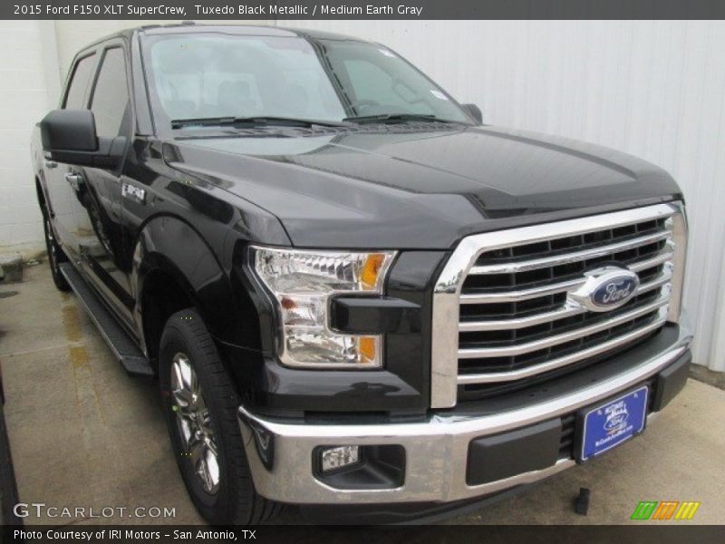 Tuxedo Black Metallic / Medium Earth Gray 2015 Ford F150 XLT SuperCrew