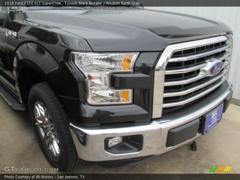 Tuxedo Black Metallic / Medium Earth Gray 2015 Ford F150 XLT SuperCrew