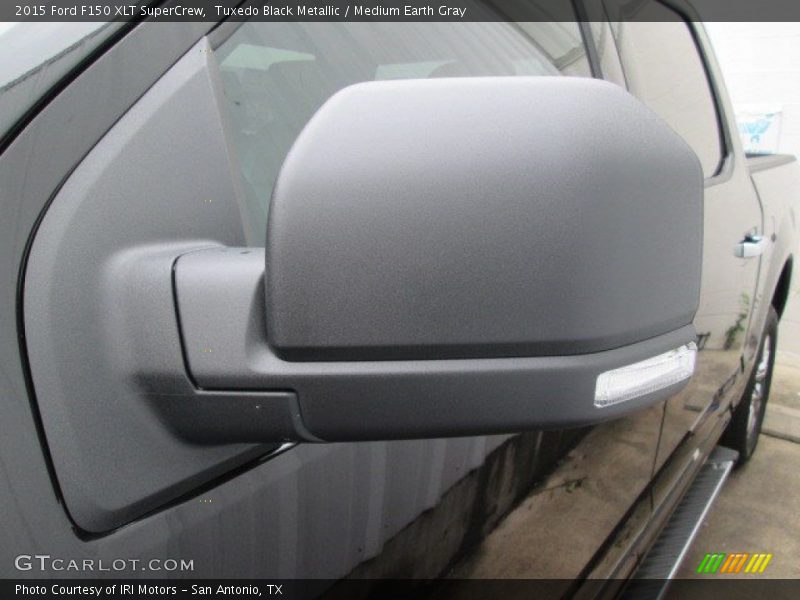 Tuxedo Black Metallic / Medium Earth Gray 2015 Ford F150 XLT SuperCrew