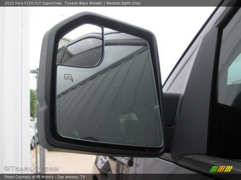 Tuxedo Black Metallic / Medium Earth Gray 2015 Ford F150 XLT SuperCrew