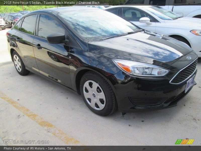 Tuxedo Black Metallic / Charcoal Black 2015 Ford Focus S Sedan