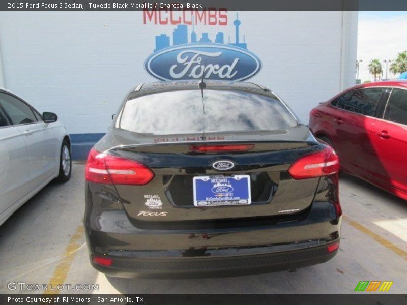Tuxedo Black Metallic / Charcoal Black 2015 Ford Focus S Sedan