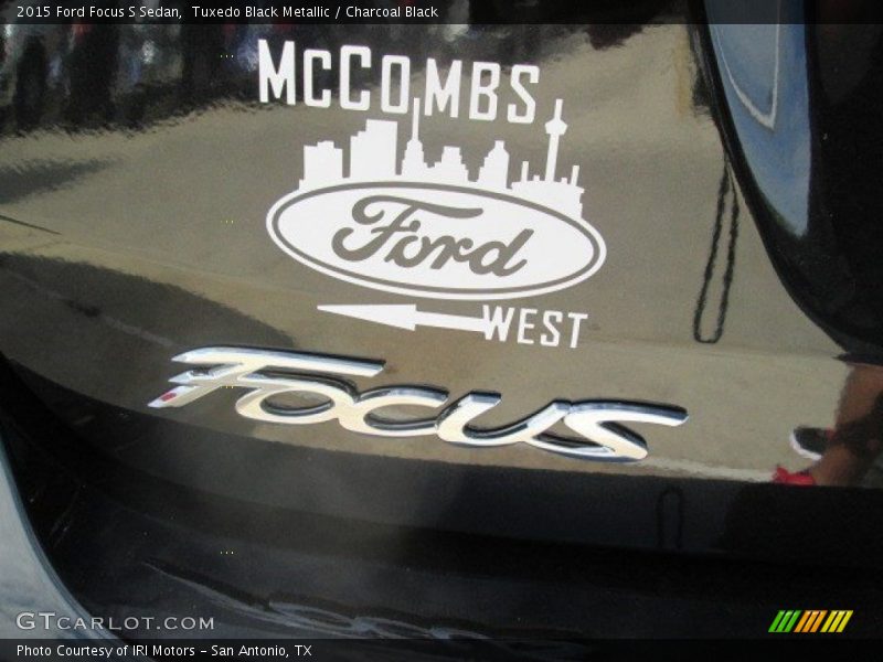 Tuxedo Black Metallic / Charcoal Black 2015 Ford Focus S Sedan