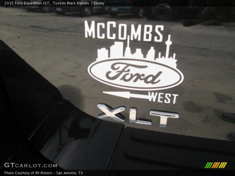 Tuxedo Black Metallic / Ebony 2015 Ford Expedition XLT