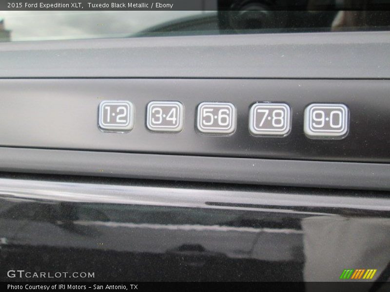 Tuxedo Black Metallic / Ebony 2015 Ford Expedition XLT