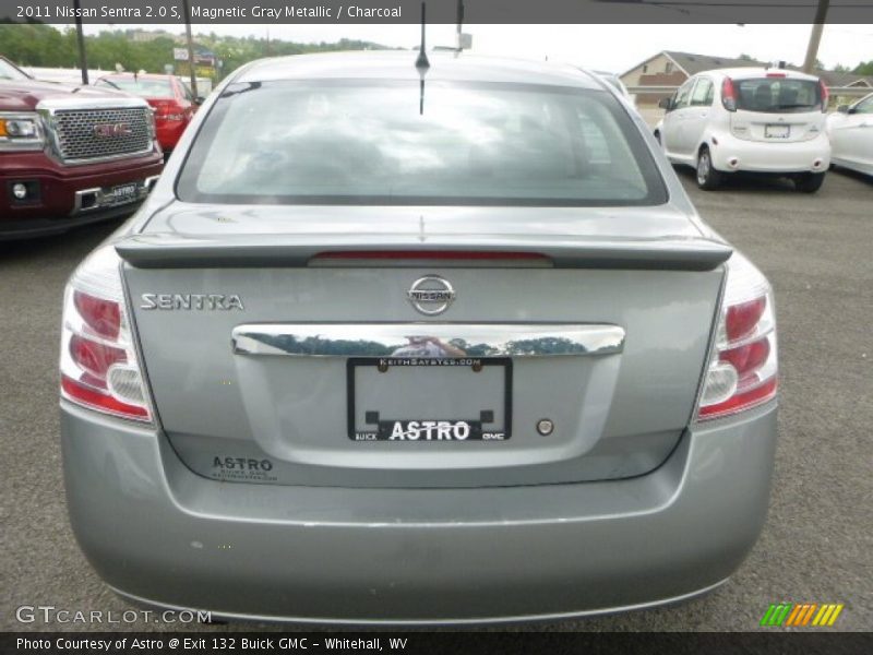 Magnetic Gray Metallic / Charcoal 2011 Nissan Sentra 2.0 S