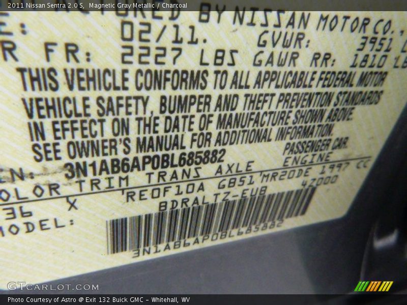 Magnetic Gray Metallic / Charcoal 2011 Nissan Sentra 2.0 S