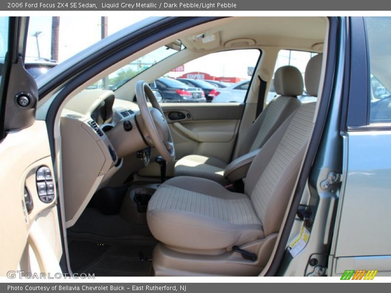 Liquid Grey Metallic / Dark Pebble/Light Pebble 2006 Ford Focus ZX4 SE Sedan
