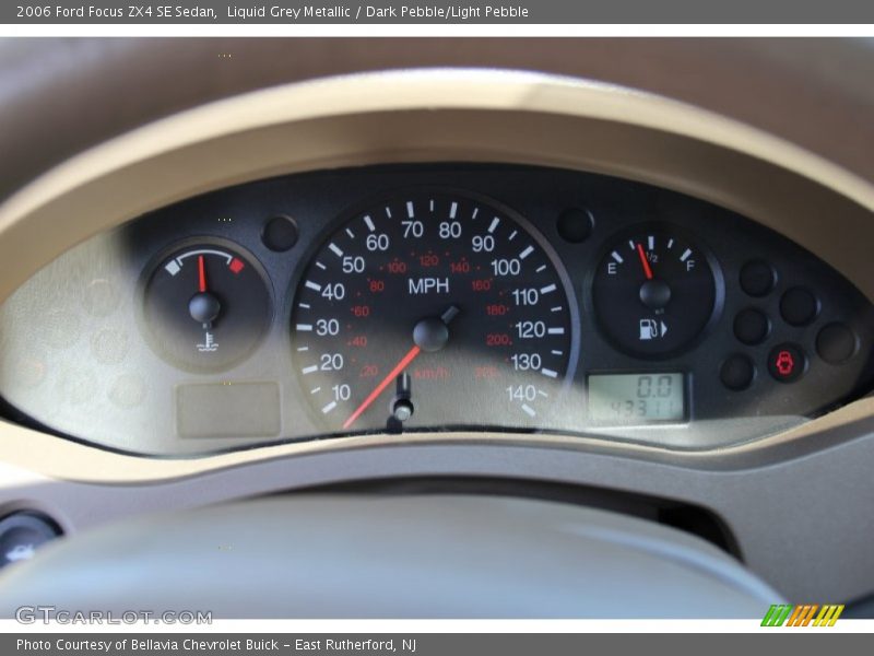 Liquid Grey Metallic / Dark Pebble/Light Pebble 2006 Ford Focus ZX4 SE Sedan