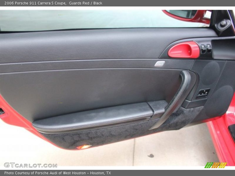 Door Panel of 2006 911 Carrera S Coupe