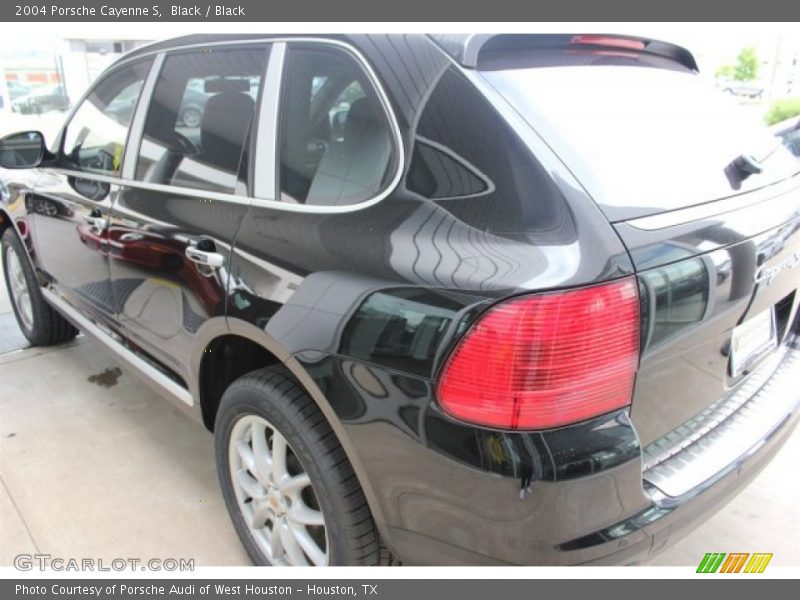 Black / Black 2004 Porsche Cayenne S