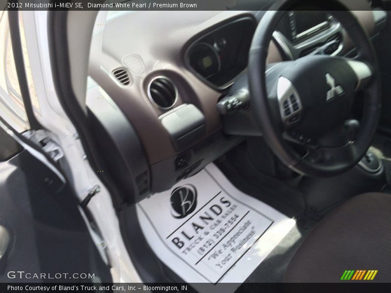 Diamond White Pearl / Premium Brown 2012 Mitsubishi i-MiEV SE