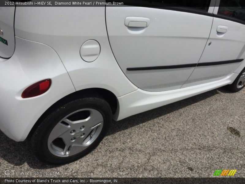 Diamond White Pearl / Premium Brown 2012 Mitsubishi i-MiEV SE