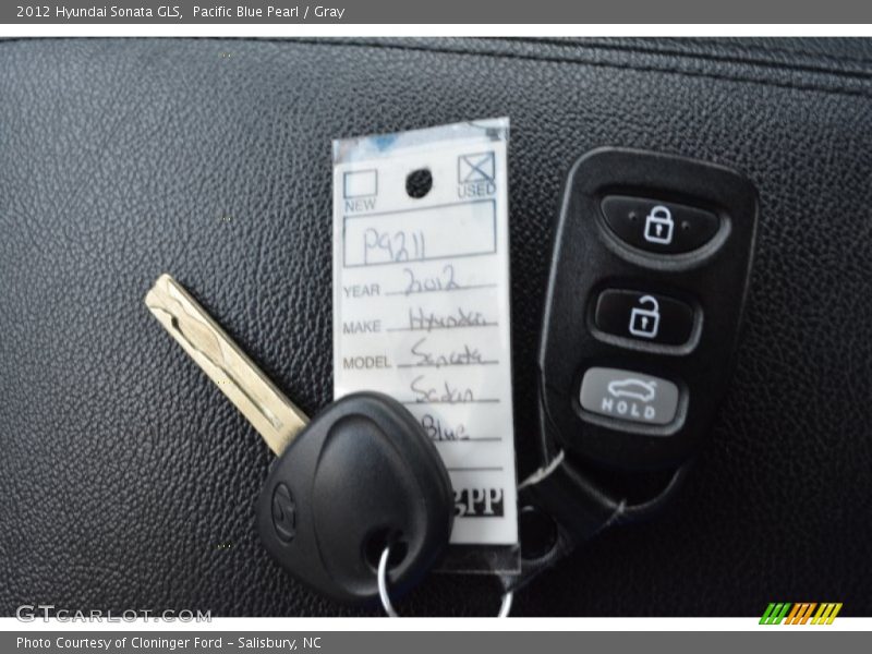 Pacific Blue Pearl / Gray 2012 Hyundai Sonata GLS