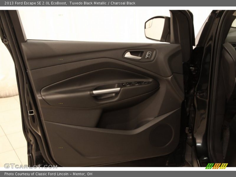 Tuxedo Black Metallic / Charcoal Black 2013 Ford Escape SE 2.0L EcoBoost