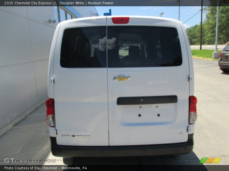 Designer White / Medium Pewter 2015 Chevrolet City Express LS
