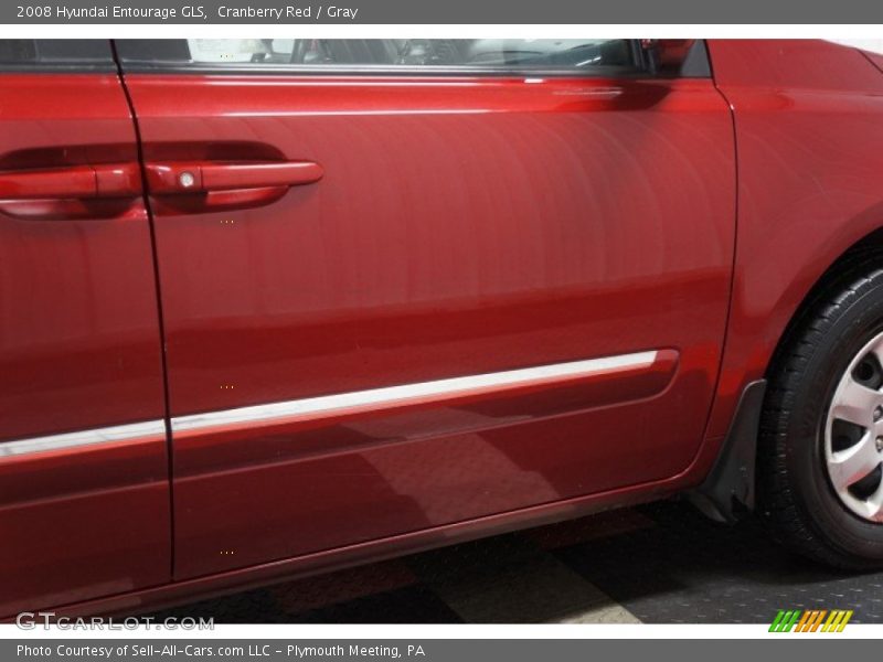 Cranberry Red / Gray 2008 Hyundai Entourage GLS