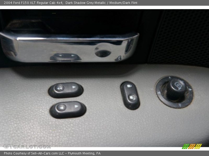 Dark Shadow Grey Metallic / Medium/Dark Flint 2004 Ford F150 XLT Regular Cab 4x4
