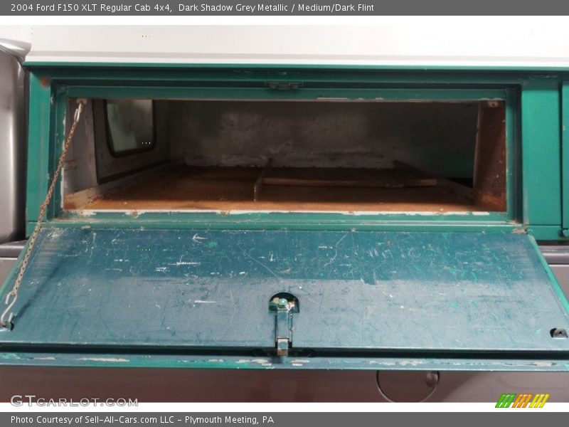 Dark Shadow Grey Metallic / Medium/Dark Flint 2004 Ford F150 XLT Regular Cab 4x4