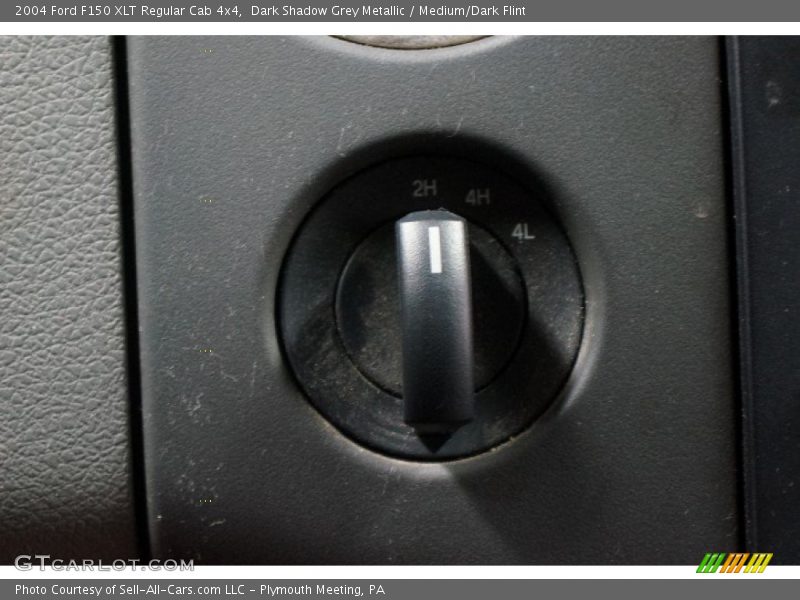 Dark Shadow Grey Metallic / Medium/Dark Flint 2004 Ford F150 XLT Regular Cab 4x4