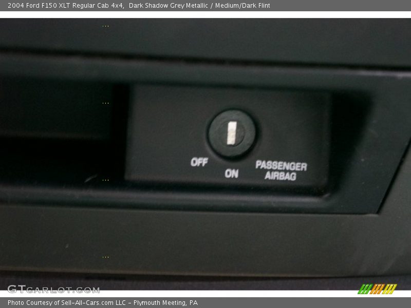 Dark Shadow Grey Metallic / Medium/Dark Flint 2004 Ford F150 XLT Regular Cab 4x4