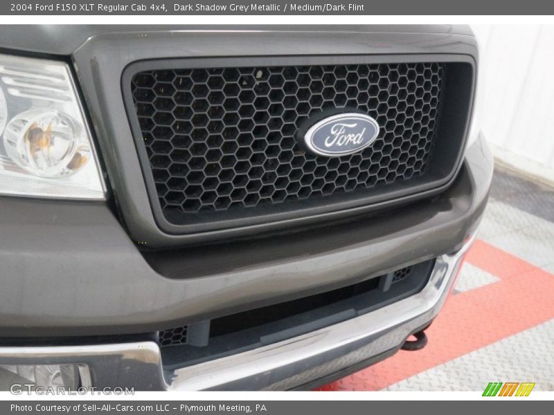 Dark Shadow Grey Metallic / Medium/Dark Flint 2004 Ford F150 XLT Regular Cab 4x4