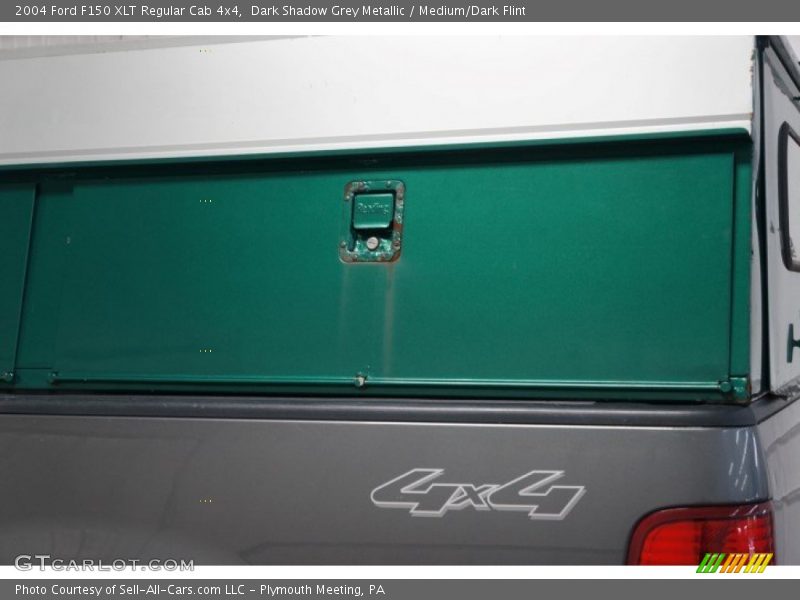 Dark Shadow Grey Metallic / Medium/Dark Flint 2004 Ford F150 XLT Regular Cab 4x4