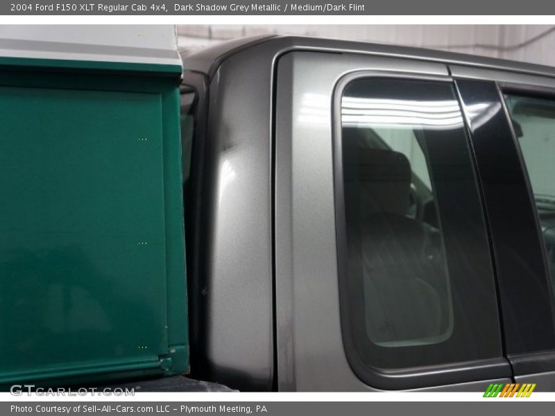 Dark Shadow Grey Metallic / Medium/Dark Flint 2004 Ford F150 XLT Regular Cab 4x4