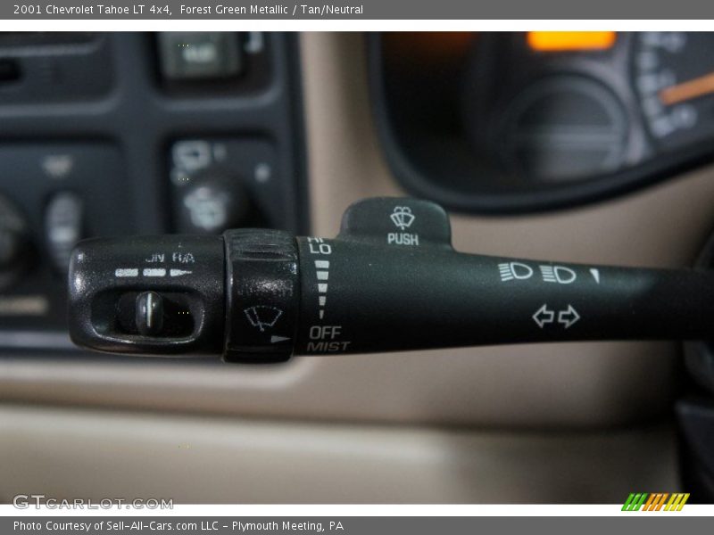 Forest Green Metallic / Tan/Neutral 2001 Chevrolet Tahoe LT 4x4