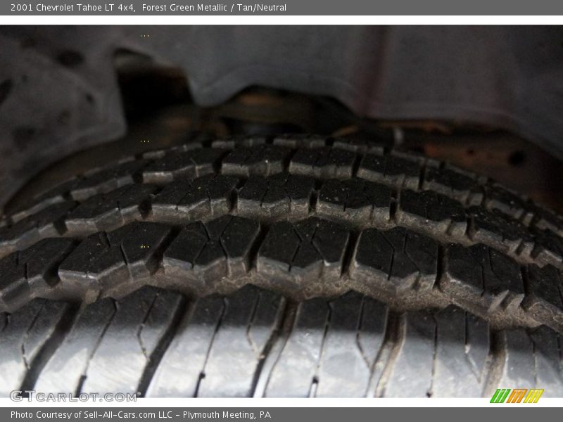 Forest Green Metallic / Tan/Neutral 2001 Chevrolet Tahoe LT 4x4
