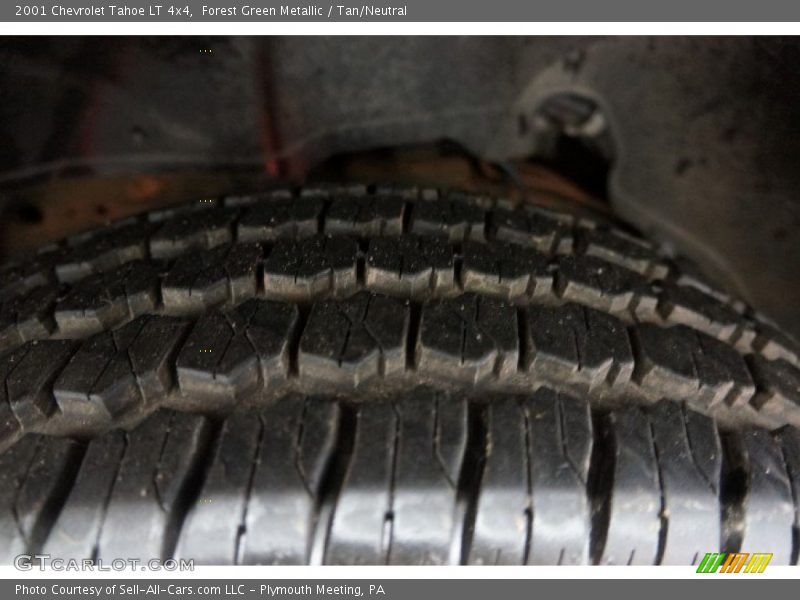 Forest Green Metallic / Tan/Neutral 2001 Chevrolet Tahoe LT 4x4