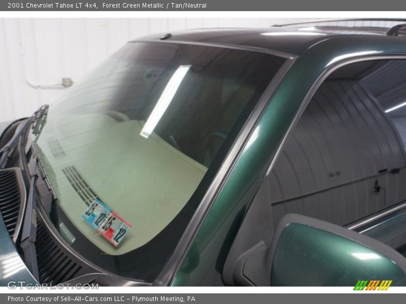 Forest Green Metallic / Tan/Neutral 2001 Chevrolet Tahoe LT 4x4