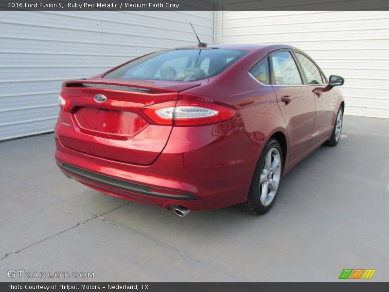 Ruby Red Metallic / Medium Earth Gray 2016 Ford Fusion S