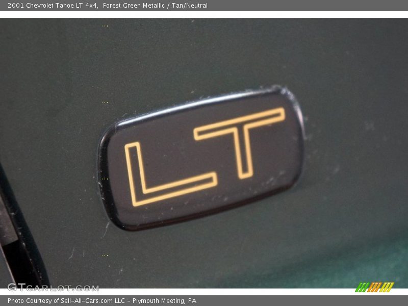 Forest Green Metallic / Tan/Neutral 2001 Chevrolet Tahoe LT 4x4