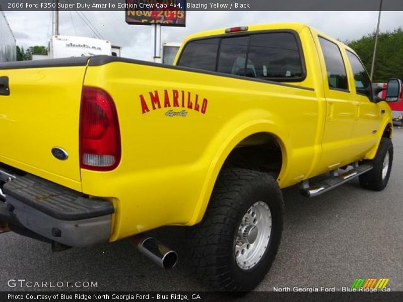 Blazing Yellow / Black 2006 Ford F350 Super Duty Amarillo Edition Crew Cab 4x4