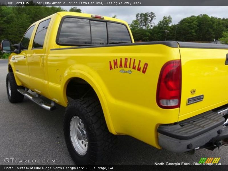 Blazing Yellow / Black 2006 Ford F350 Super Duty Amarillo Edition Crew Cab 4x4